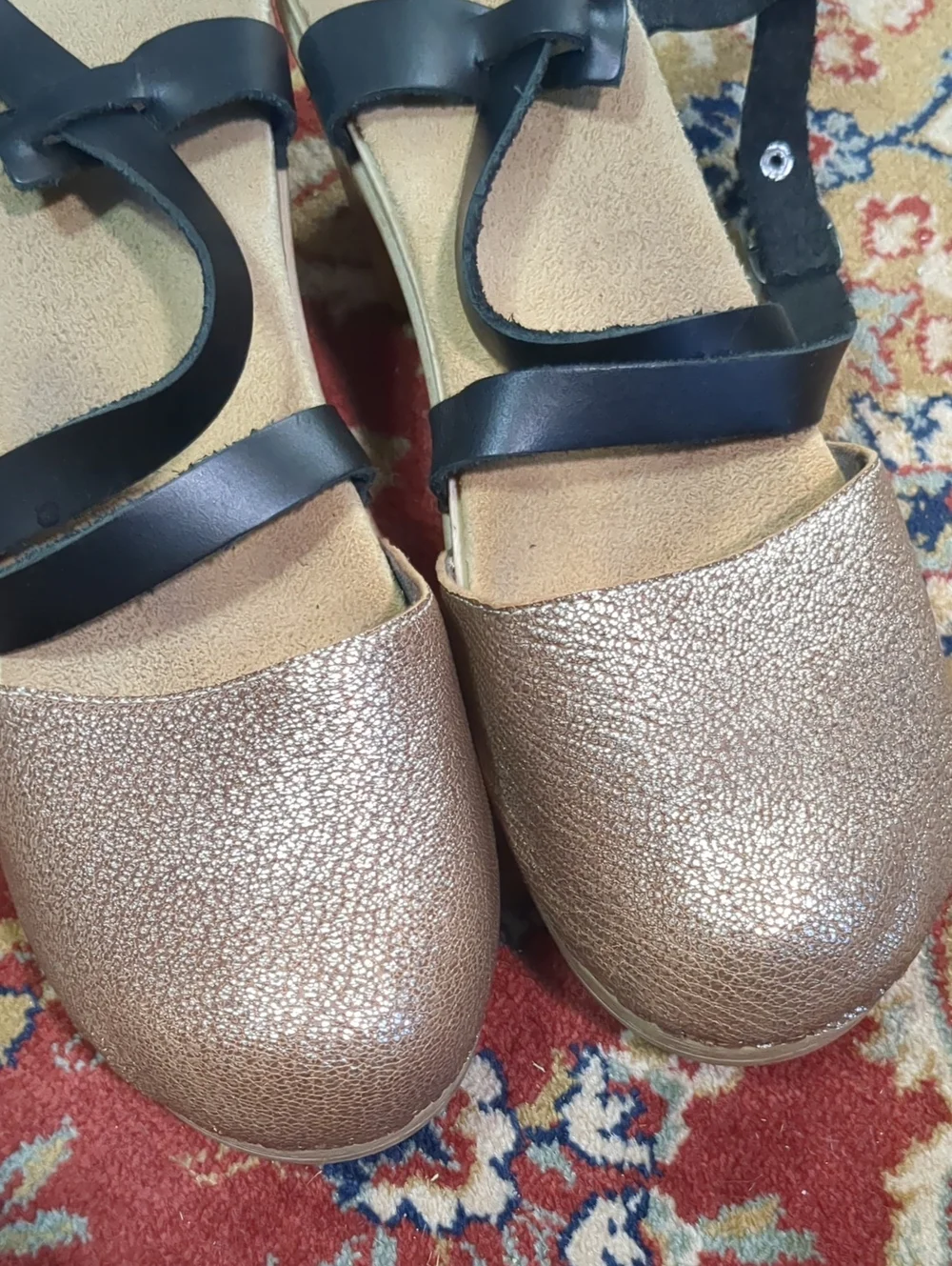Calou stylish women